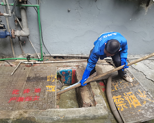 哈巴河清掏化粪池